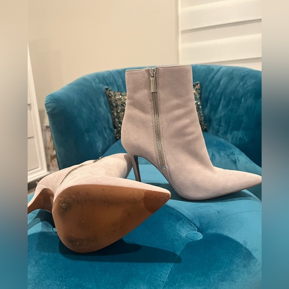 Michael Kors Light Grey Booties size 6.5 - Picture 5 of 5